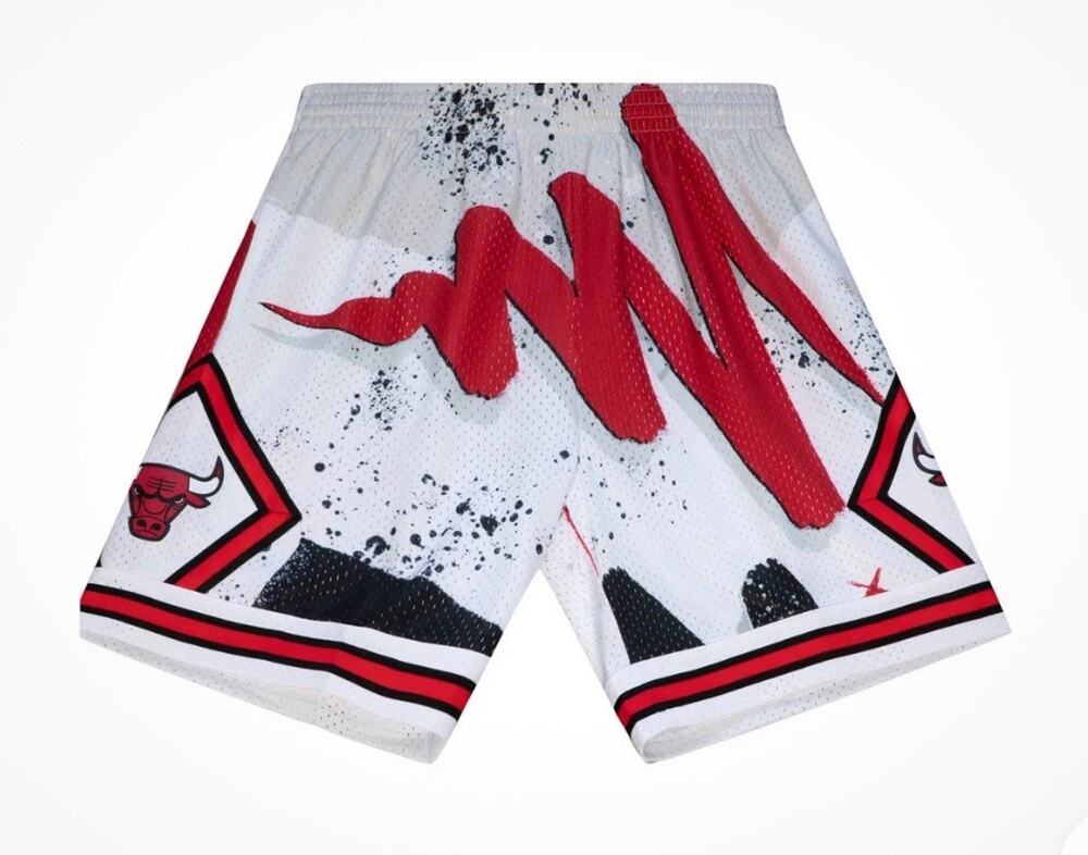 Mens Mitchell & Ness NBA Hyper Hoops Swingman Shorts- Chicago Bulls 1997 New